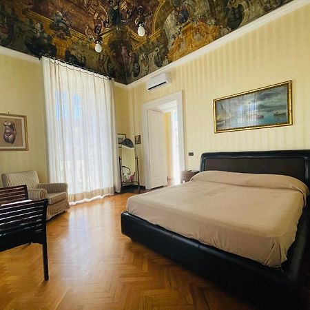 Appartamento Sul Teatro San Carlo Napoli Bagian luar foto