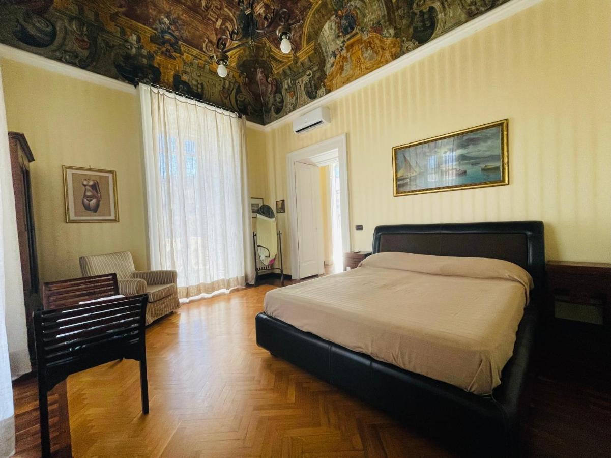 Appartamento Sul Teatro San Carlo Napoli Bagian luar foto