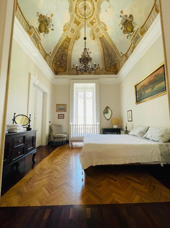 Appartamento Sul Teatro San Carlo Napoli Bagian luar foto