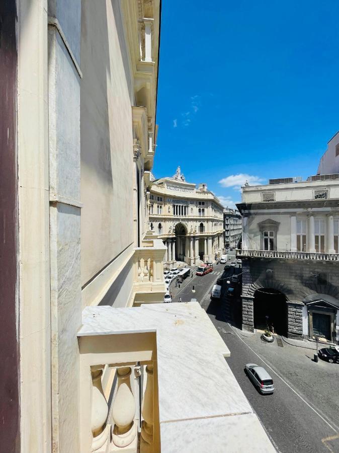 Appartamento Sul Teatro San Carlo Napoli Bagian luar foto