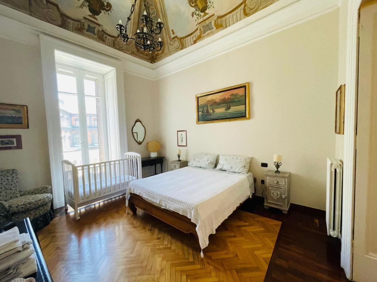 Appartamento Sul Teatro San Carlo Napoli Bagian luar foto