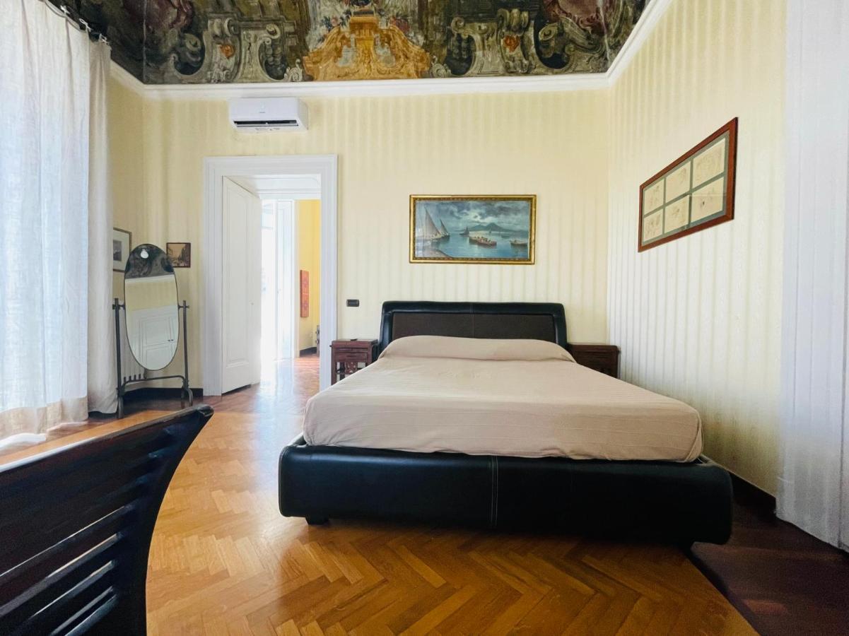 Appartamento Sul Teatro San Carlo Napoli Bagian luar foto